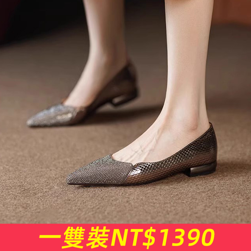 巨舒服手工軟皮單鞋女2025年秋季新款尖頭淺口平底氣質百搭瓢鞋女